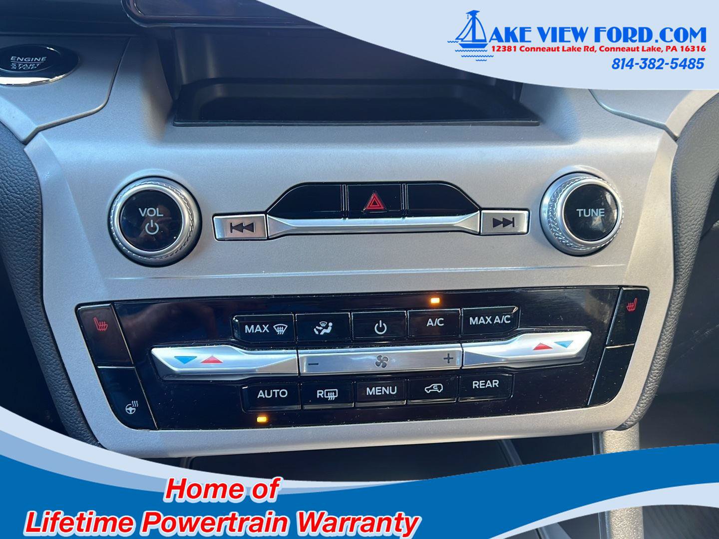 Used 2023 Ford Explorer XLT w/ Equipment Group 202A AWD/4WD image 44