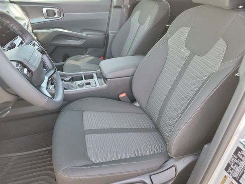 New 2026 Kia Sorento LX image 4