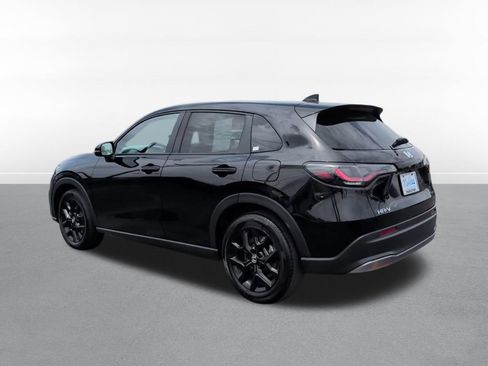 Used 2024 Honda HR-V Sport image 8