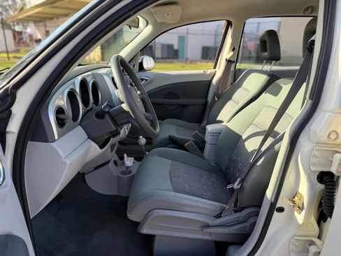 Used 2007 Chrysler PT Cruiser image 11