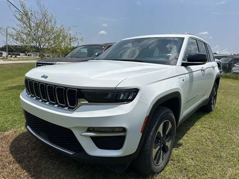Used 2024 Jeep Grand Cherokee Limited 4xe AWD/4WD image 5