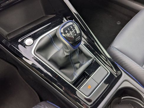 Used 2024 Volkswagen Golf R image 26