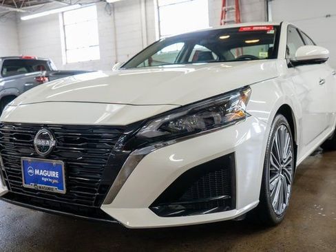 Certified 2025 Nissan Altima 2.5 SL image 2