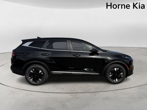 New 2026 Kia Sportage LX FWD image 4