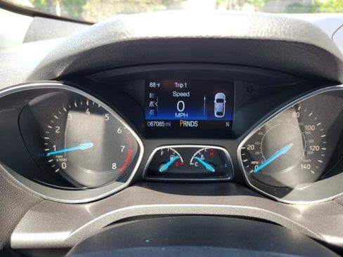 Used 2019 Ford Escape S FWD image 9