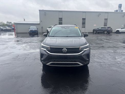 Used 2023 Volkswagen Taos S image 3
