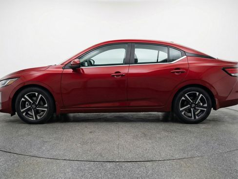 Used 2025 Nissan Sentra SV image 5