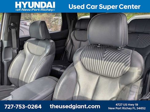 Used 2023 Hyundai Palisade Calligraphy w/ Cargo Package AWD/4WD image 3