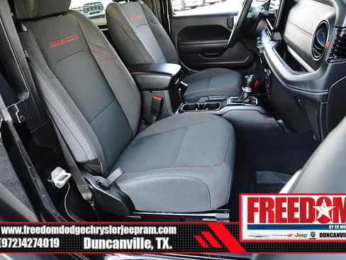 Used 2024 Jeep Wrangler Rubicon AWD/4WD image 13