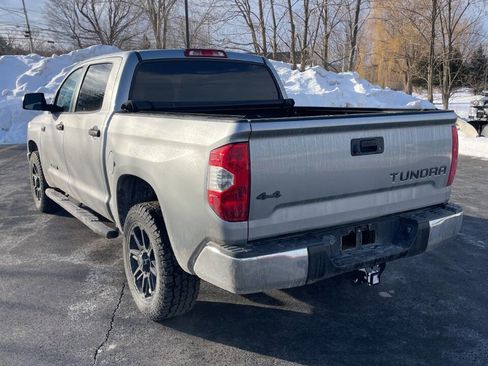 Used 2017 Toyota Tundra SR5 w/ SR5 Upgrade Package image 2