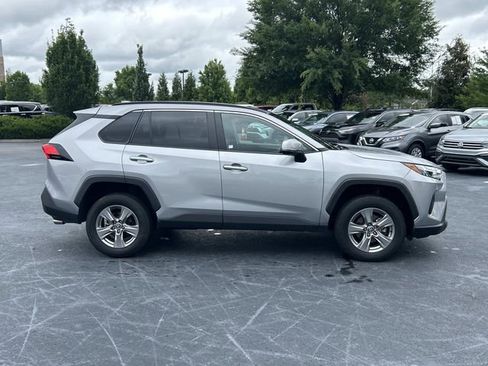 Used 2024 Toyota RAV4 XLE FWD image 3