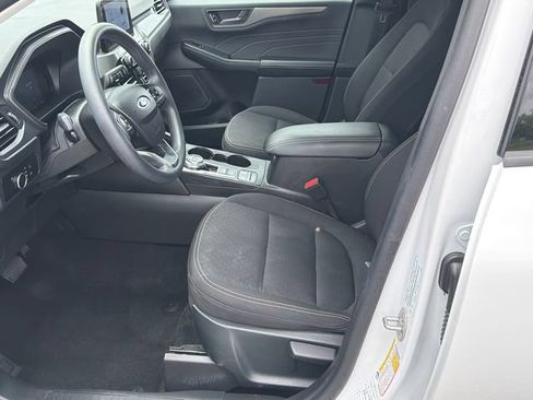 Used 2025 Ford Escape Active FWD image 9
