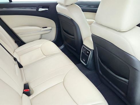 Used 2019 Chrysler 300 Touring L w/ Quick Order Package 22F RWD image 35