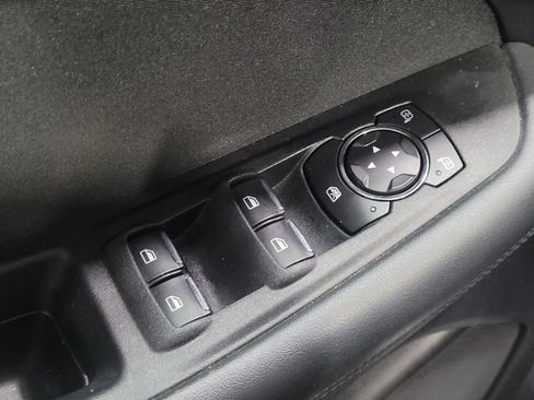 Used 2019 Ford Edge SE AWD/4WD image 27