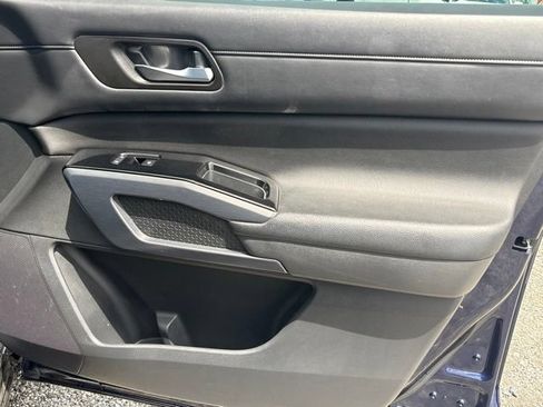 Used 2022 Nissan Pathfinder SL w/ SL Premium Package FWD image 17