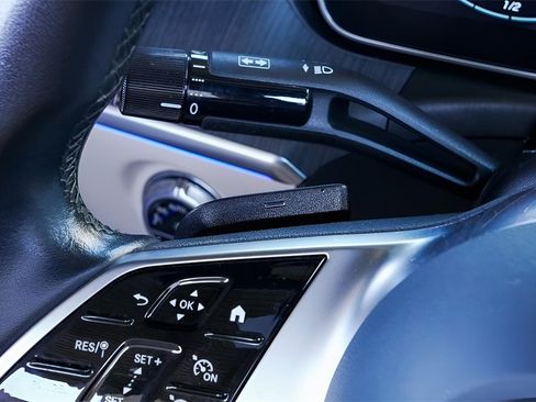 Used 2024 Mercedes-Benz CLE 300 4MATIC Cabriolet image 45