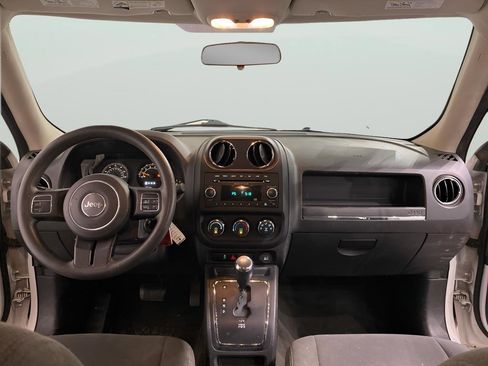 Used 2015 Jeep Patriot Sport w/ Power Value Group image 11