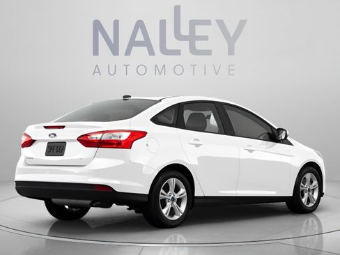 Used 2013 Ford Focus SE FWD image 3