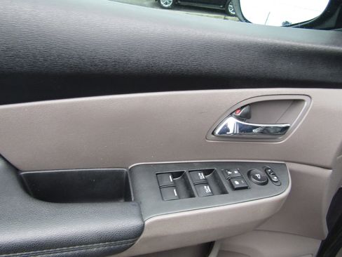 Used 2015 Honda Odyssey EX-L image 19