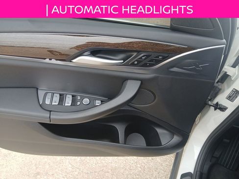 Used 2024 BMW X4 xDrive30i w/ Parking Assistance Package image 12