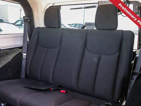 Used 2018 Jeep Wrangler Sport AWD/4WD image 12
