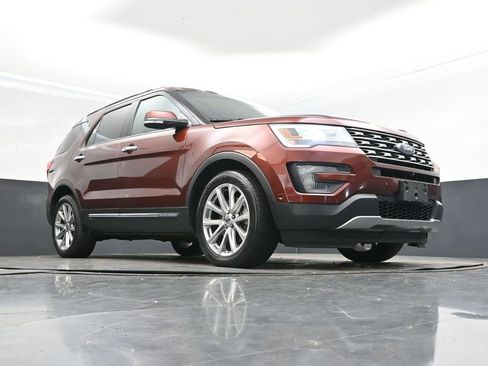 Used 2016 Ford Explorer Limited w/ Equipment Group 301A image 45