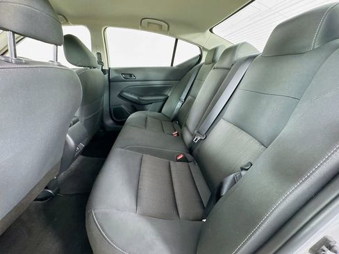 Used 2025 Nissan Altima 2.5 SV FWD image 28