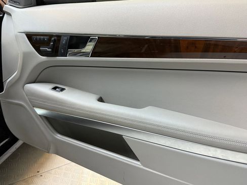 Used 2012 Mercedes-Benz E 350 E 350 image 40