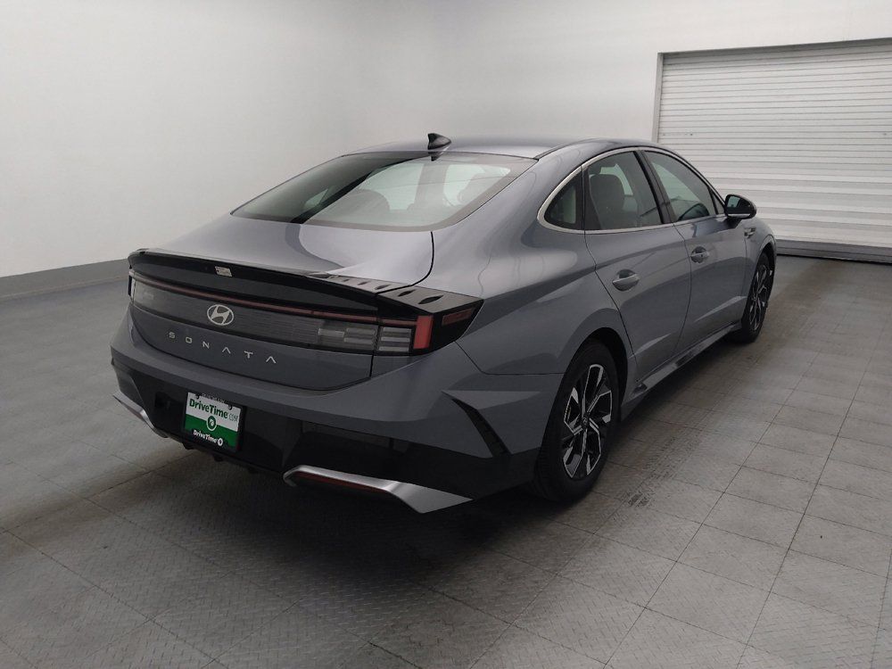 Used 2025 Hyundai Sonata SEL FWD image 9