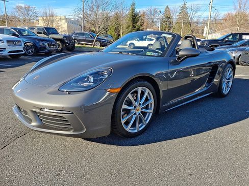 Used 2024 Porsche 718 Boxster image 3