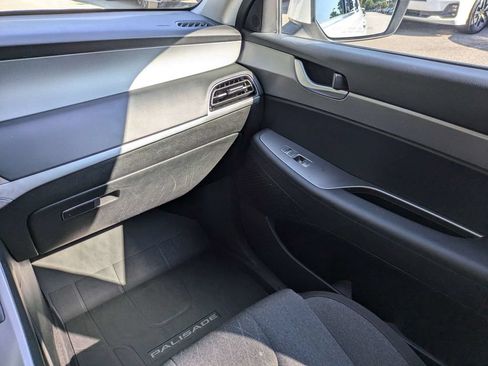 Used 2022 Hyundai Palisade SEL w/ Convenience Package FWD image 18