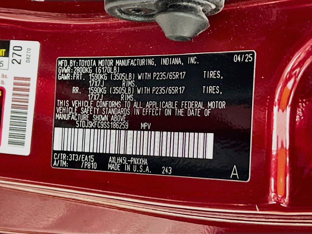 Used 2025 Toyota Sienna XLE w/ XLE Plus Package AWD/4WD image 29