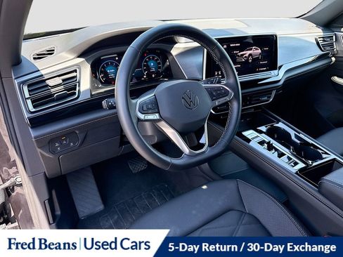 Used 2025 Volkswagen Atlas Cross Sport SE AWD/4WD image 10