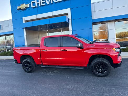 Certified 2022 Chevrolet Silverado 1500 LT Trail Boss w/ LT Trail Boss Premium Package image 2