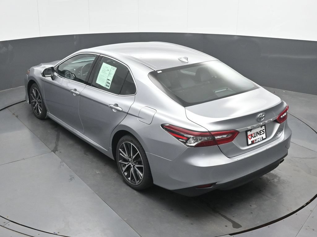 Used 2021 Toyota Camry XLE FWD image 37