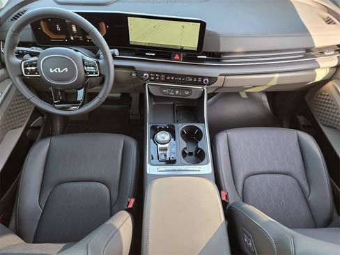 New 2026 Kia Carnival EX image 20