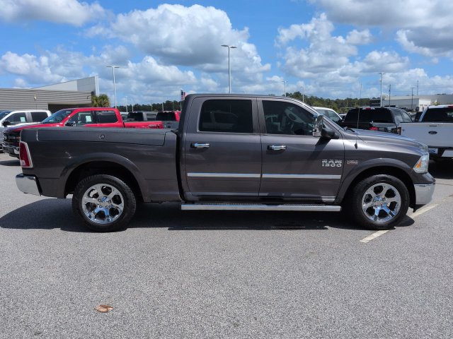 Used 2015 RAM 1500 Laramie w/ Convenience Group AWD/4WD image 3
