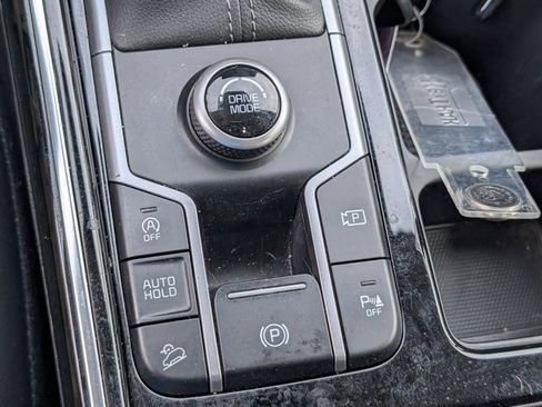 Used 2023 Kia Sorento SX FWD image 32