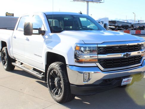 Used 2016 Chevrolet Silverado 1500 LT w/ All Star Edition image 10