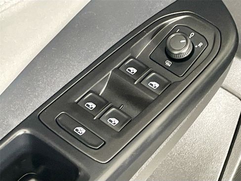 Used 2024 Volkswagen Taos SE AWD/4WD image 20