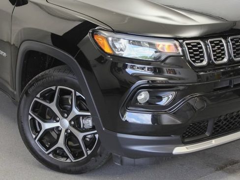 Used 2024 Jeep Compass Limited w/ Sun and Sound Group AWD/4WD image 2