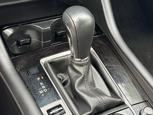 Used 2025 MAZDA MAZDA3 s FWD image 20
