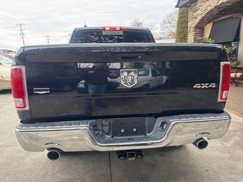 Used 2017 RAM 1500 Laramie w/ Convenience Group image 5