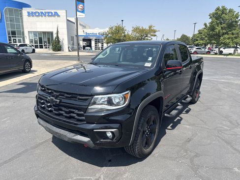 Used 2021 Chevrolet Colorado LT w/ Redline Special Edition AWD/4WD image 2