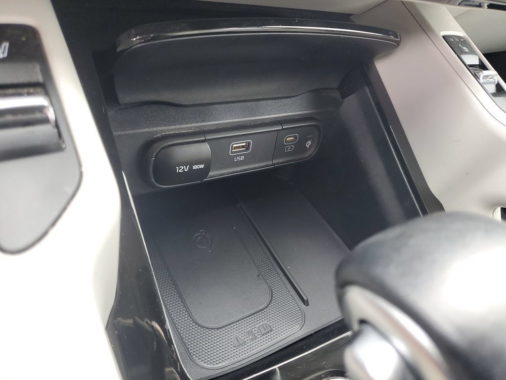 Used 2023 Kia Telluride S FWD image 19