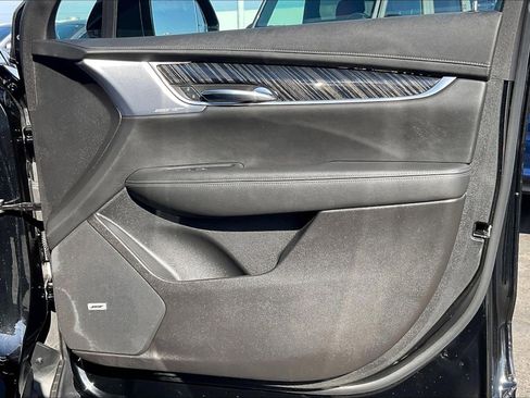 Used 2024 Cadillac XT6 Premium Luxury image 21