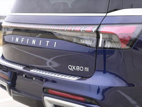 New 2025 INFINITI QX80 Sensory w/ Exterior Package image 7