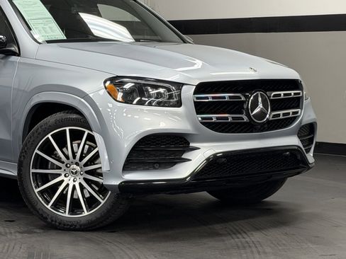 Used 2022 Mercedes-Benz GLS 450 4MATIC image 3