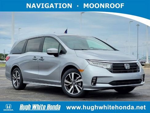 Used 2024 Honda Odyssey Touring image 1