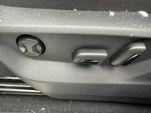 New 2026 Volkswagen Atlas Cross Sport SE AWD/4WD image 7